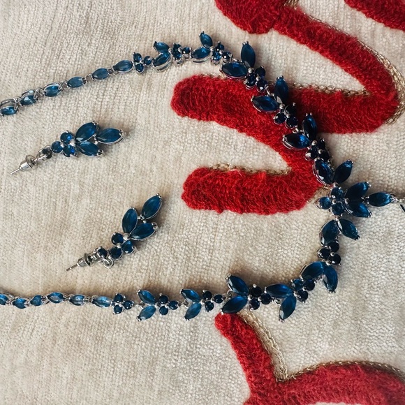 Jewelry Set For Women Wedding Party Cubic Zircon Stud Earrings & Necklace set - Picture 3 of 11